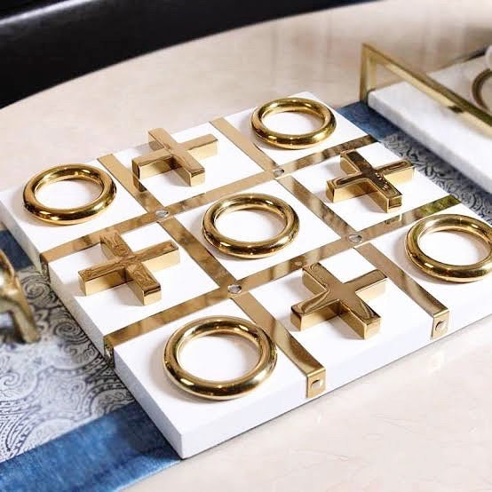 Luxuary Tic Tac board table decor