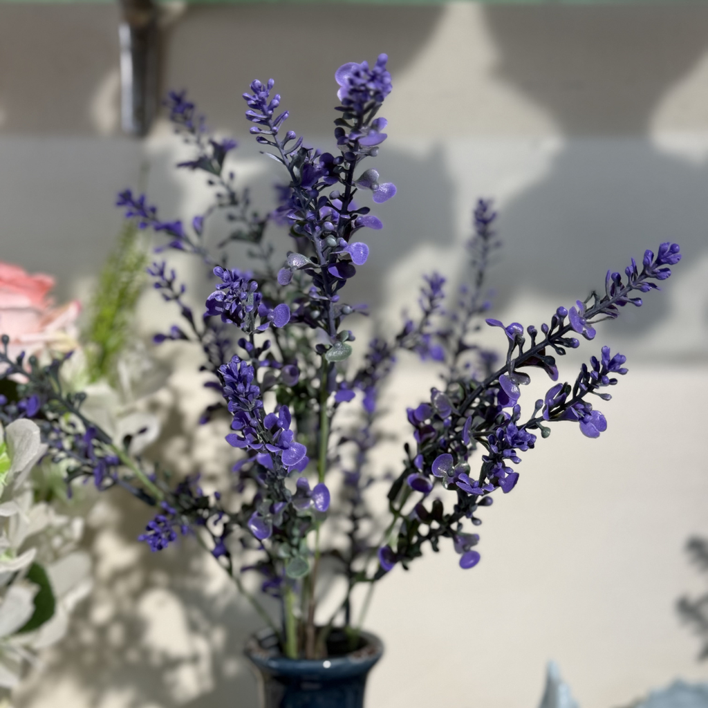 Vibrant Artificial lavender 1 stem